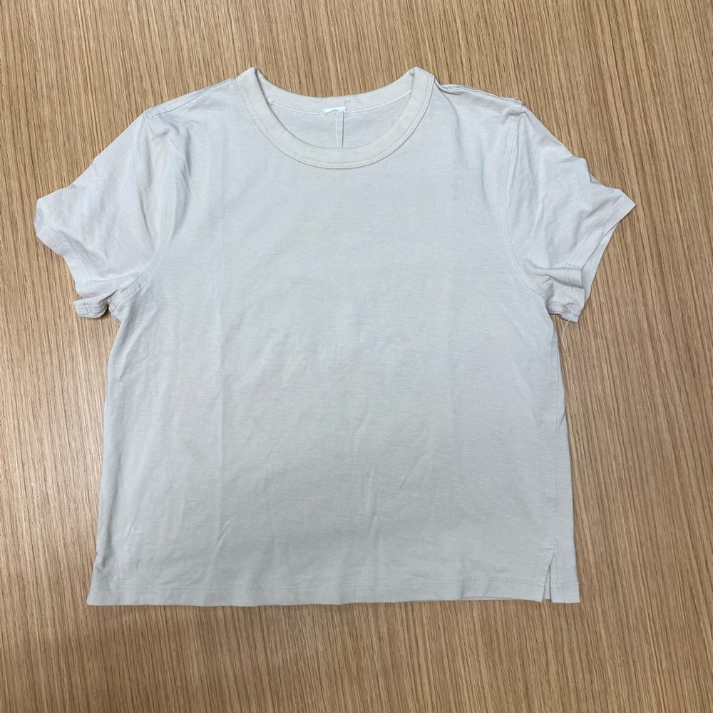 Lululemon crop tshirt